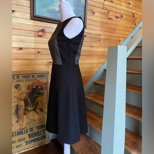 Elegant vintage style 50s and 60s  Black and Gray Sleeveless Dress